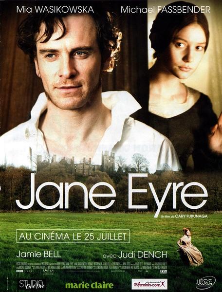 有哪些电影海报是以绿色的草地为背景的