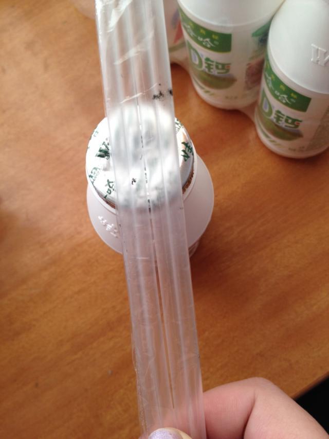 为什么特仑苏牛奶的吸管是双层套管