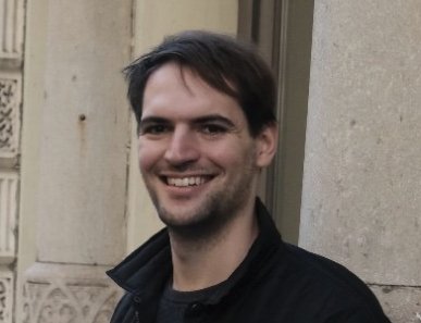 bootstrap 到十亿美元 ARR：Surge AI 这匹黑马如何颠覆 Scale 霸权 ？