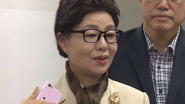 李仁荣 的想法: #韩国大选2022# 朴正熙的二女儿,朴槿惠… - 知乎