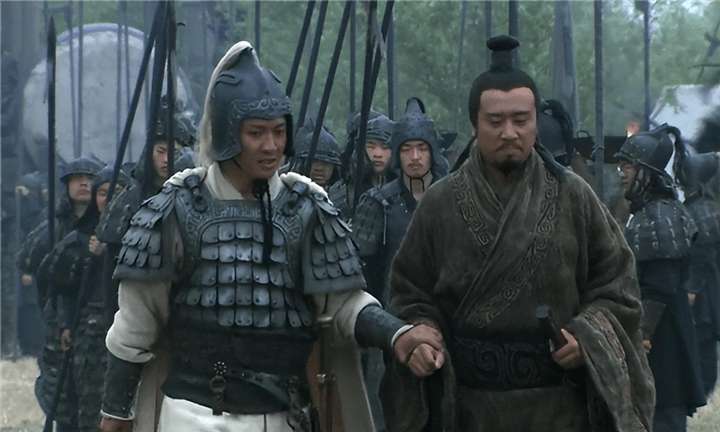 刘备临死前疯狂暗示赵云，可是他却不明白！