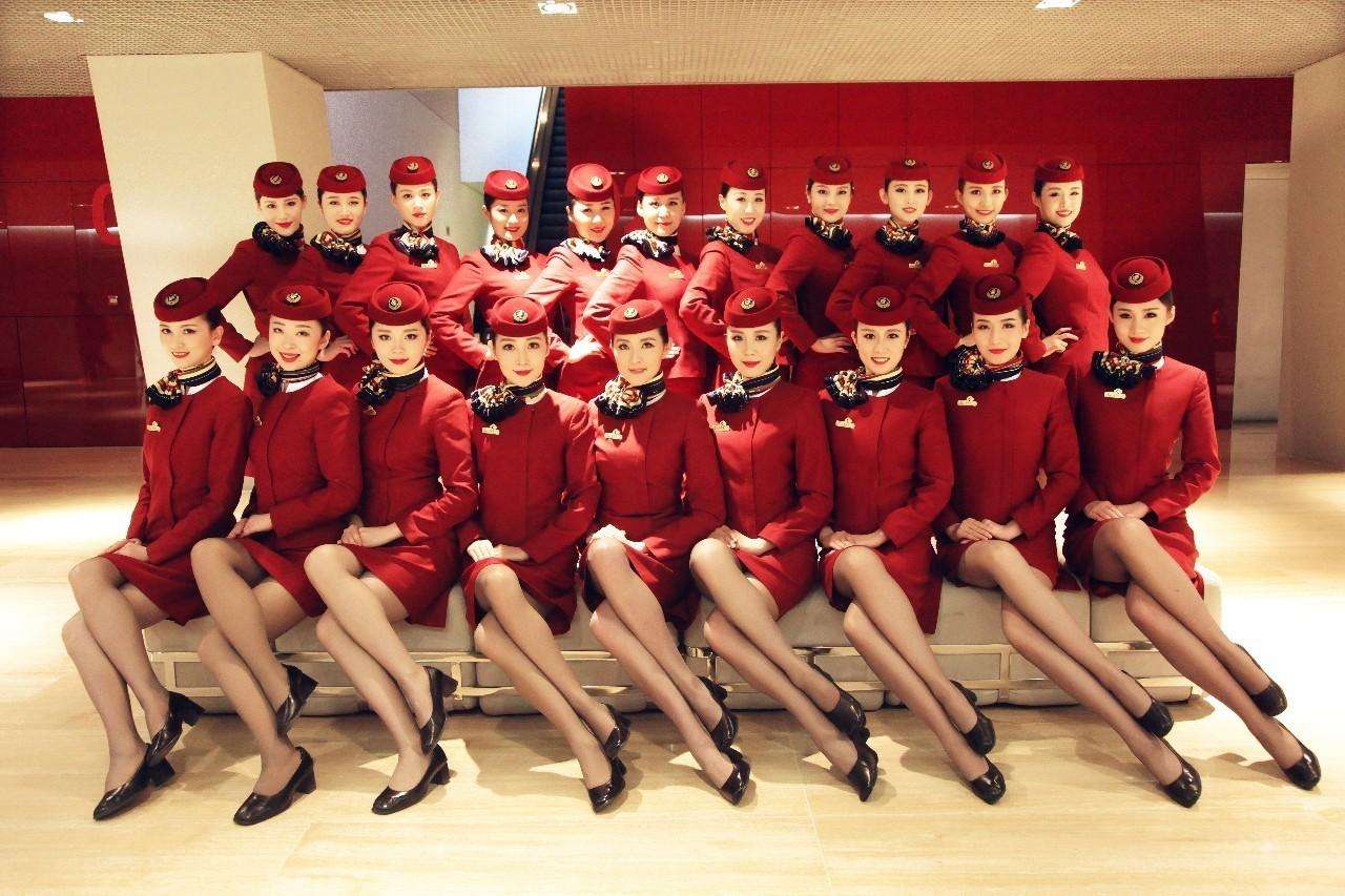 制服设计 的想法: 亚洲各大航空公司空姐制服设计大比拼/你… - 知乎