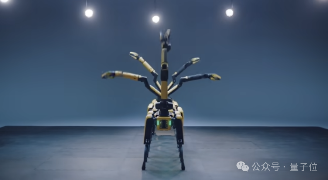 波士顿动力机器狗侧空翻炸场！穿轮滑鞋照样能翻