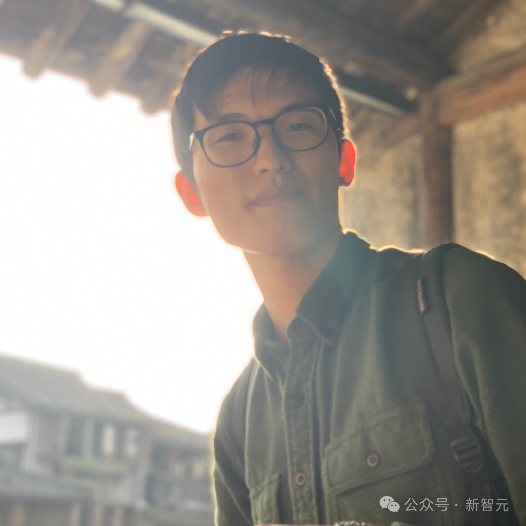Grok 4作战图刷爆全网，80%华人横扫硅谷！清华上交校友领衔，95后站C位
