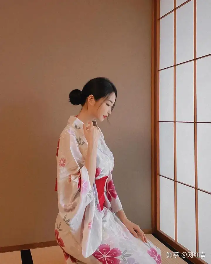 INS美女|台师大音乐女神黄上晏，完美身材性感图片集 Facebook-第25张