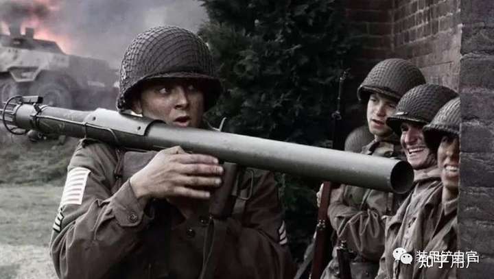 如何评价睡前消息335?