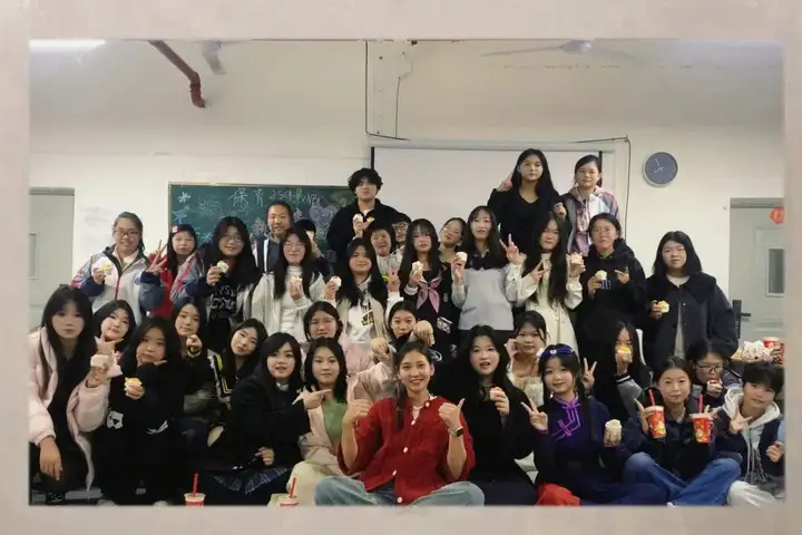 【活力校園】花信風(fēng)傳年少 流光照徹征程 | 塘棲校區(qū)幼兒保育2501班級(jí)風(fēng)采