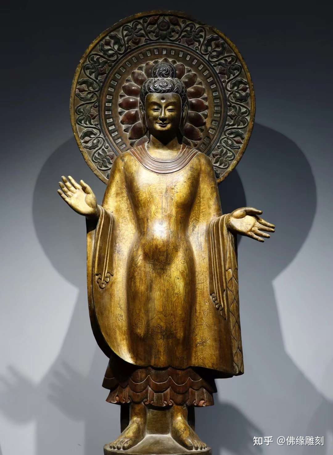 佛缘雕刻 的想法: 北魏 青石鎏金 释迦摩尼背光站佛,手绘经… - 知乎