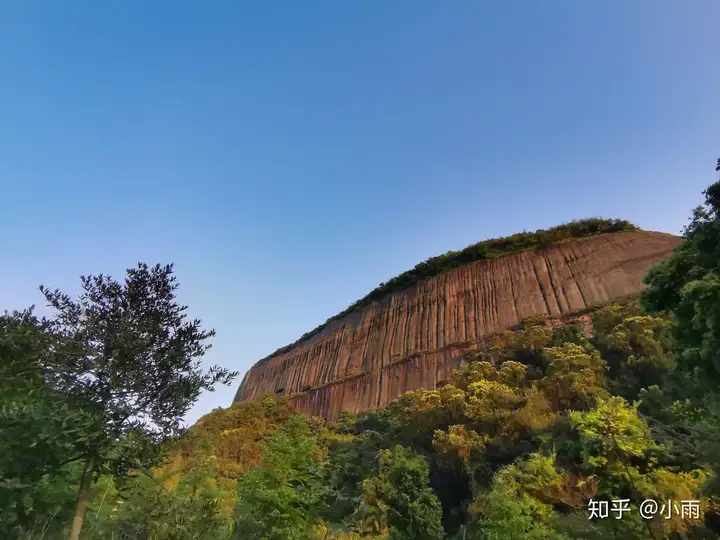 韶关「丹霞山」是一个什么景点，有哪些推荐的游玩攻略和特色景观？
