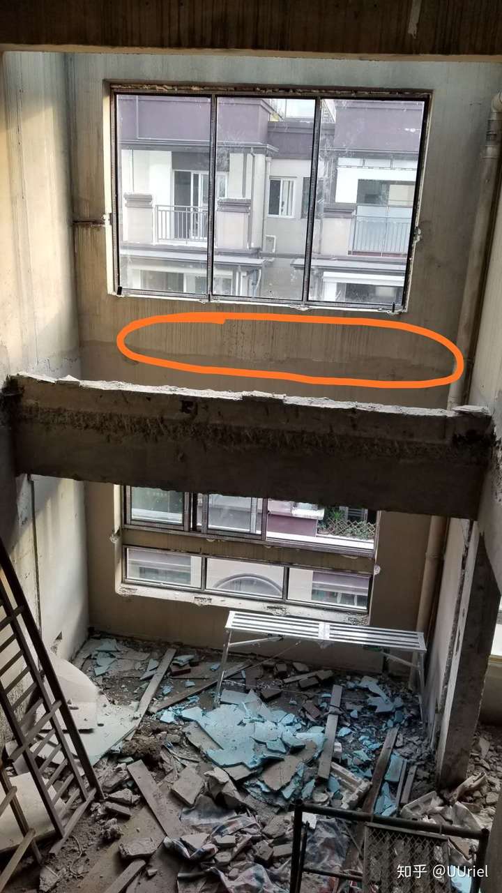 客厅的悬空梁可以打吗?