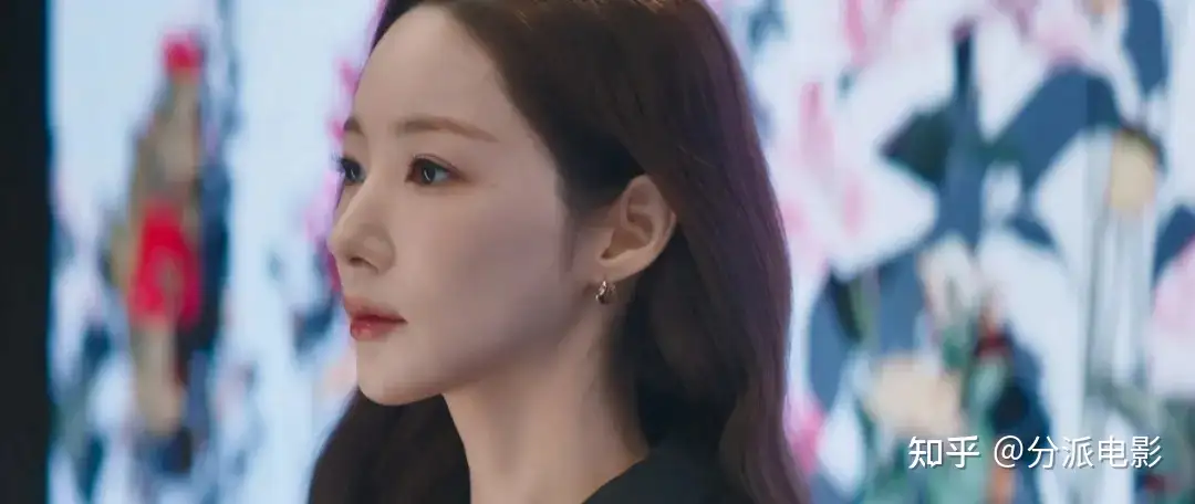 《魔女之吻》女神破格演出，又一部黑马新剧！