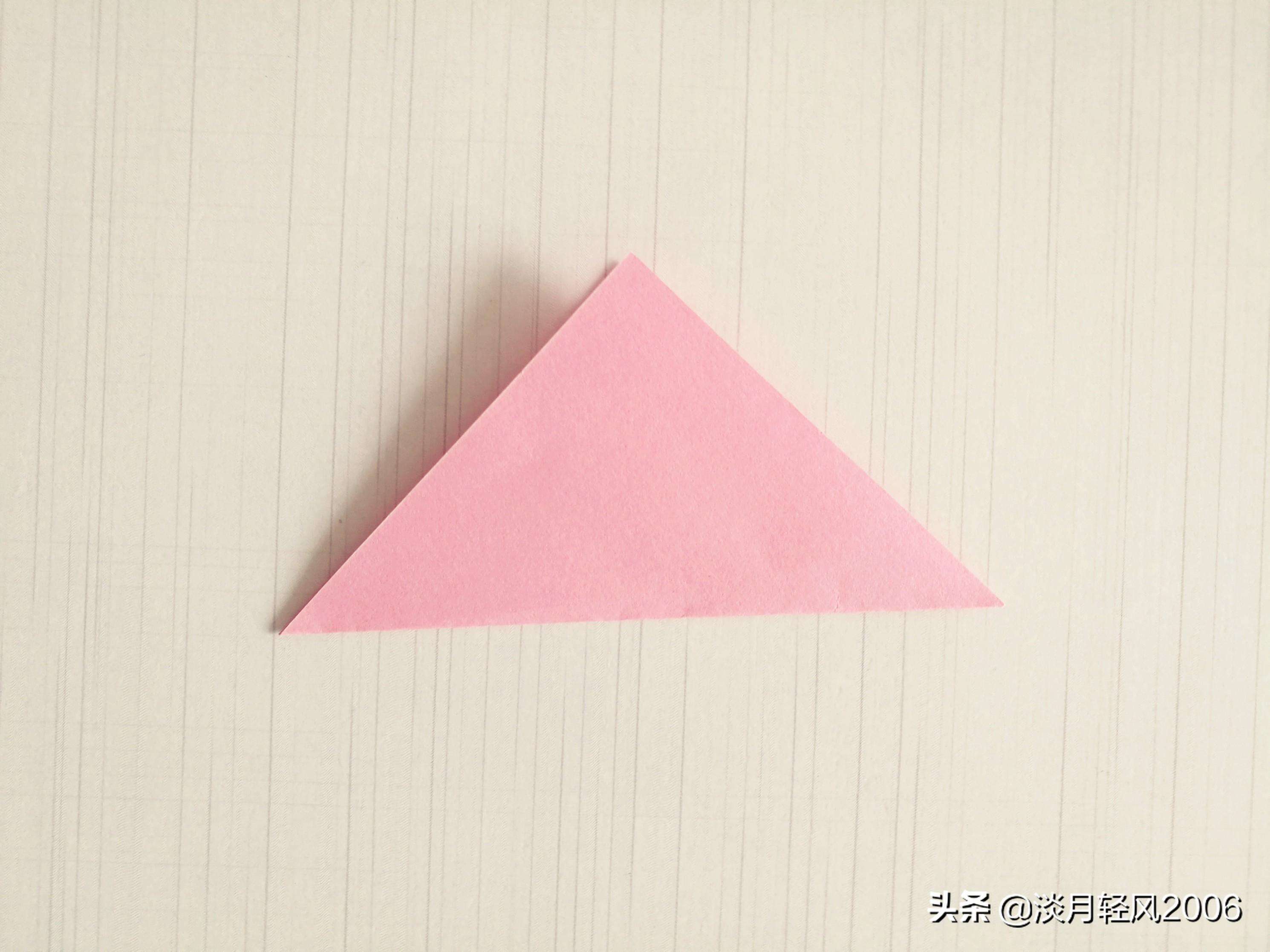 怎样用长条纸折五角星（五角星的折法剪纸）