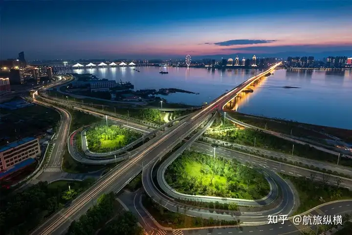 南昌是一个怎样的城市,大家可以从方方面面讲述一下吗?