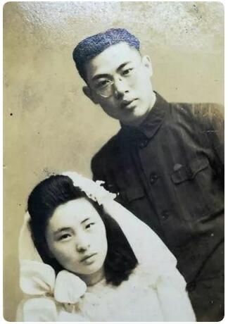 数学家苏步青和他的日本妻子松本米子东京帝国大学教授之女松本米子