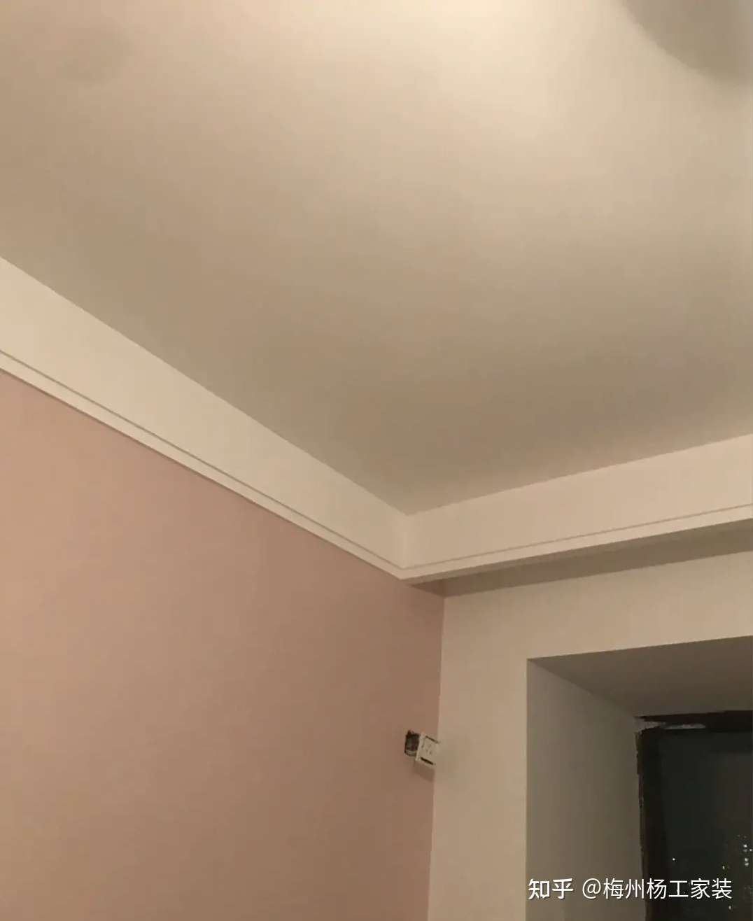 梅州杨工家装 的想法: 如果卧室走石膏线觉得太单调,可以考虑做