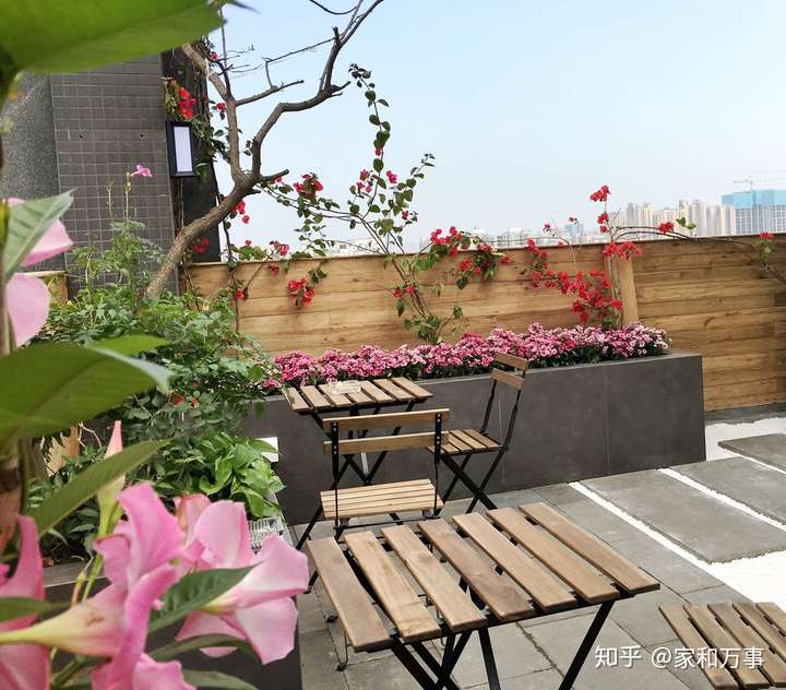 如何装修楼顶露台或小花园?