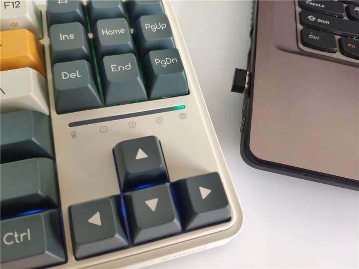 米物ART系列机械键盘 Z870：高颜值、三模兼容、超好用