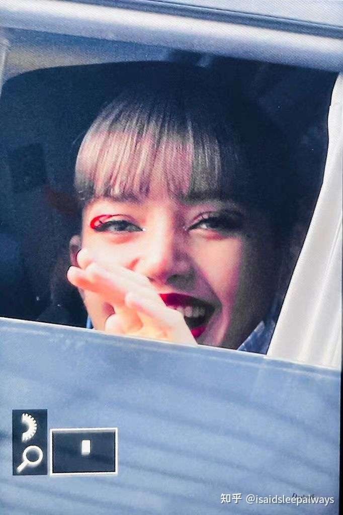 为什么lisa粉丝一直说yg不用心?