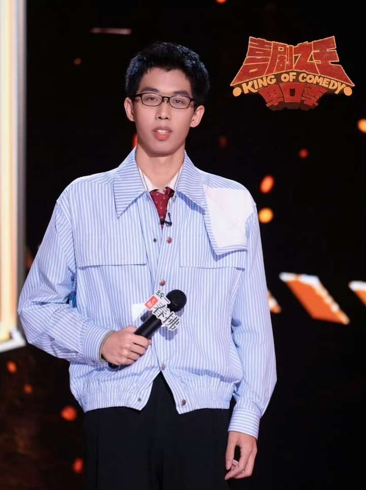 中文系学生陈鸣飞通过脱口秀聊 AI 代替人类写作，现在或未来「汉语言」会被 「编程语言」取代吗？ - 知乎
