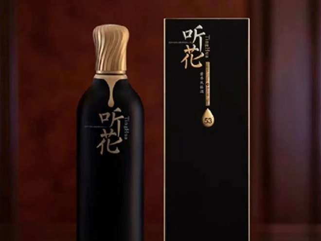 雷达财经官方账号 的想法: 【董事长因梦见太上老君推出天价酒,背后