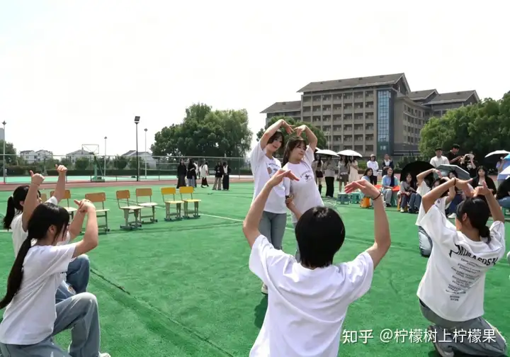 【活力校园】十八而志 向光而行 | 浙江省广播电视中等专业学校塘栖校区2026年高三成人礼圆满举行！(图25)
