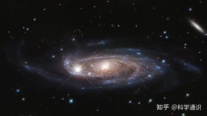 为什么星球受引力影响不是完美的球体而是椭球体呢？