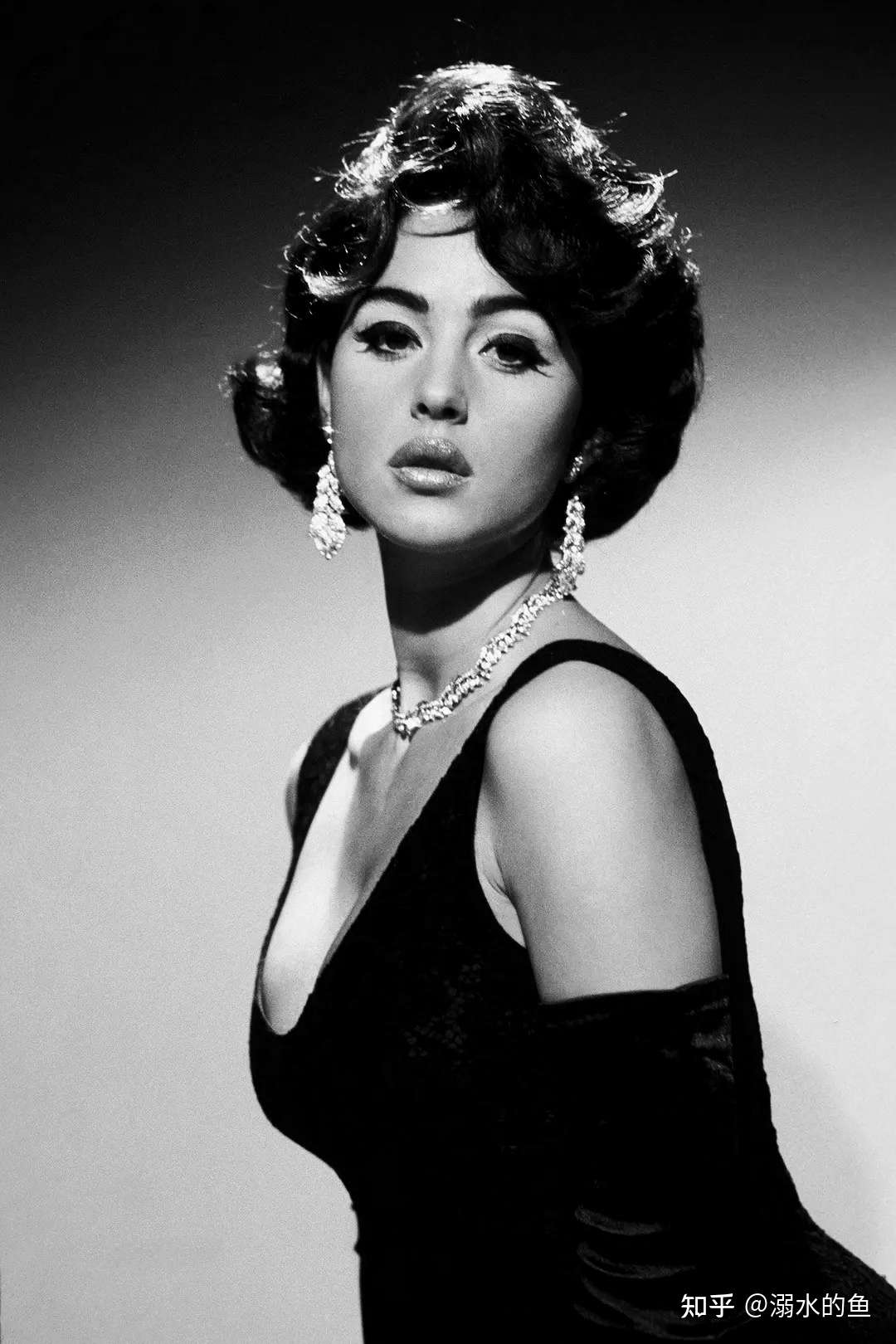 泰勒梦露赫本… - 知乎