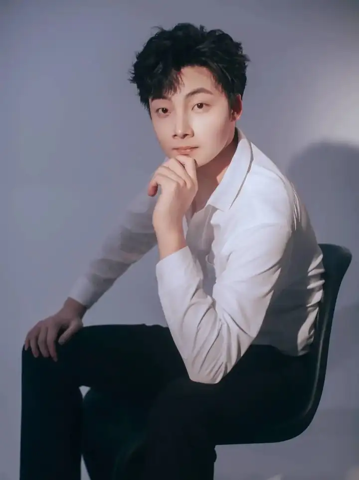 网络空间绘蓝图 培育英才引未来 | 塘栖校区计算机优秀教师风采展示(图4) 网络空间绘蓝图 培育英才引未来 | 塘栖校区计算机优秀教师风采展示(图4)