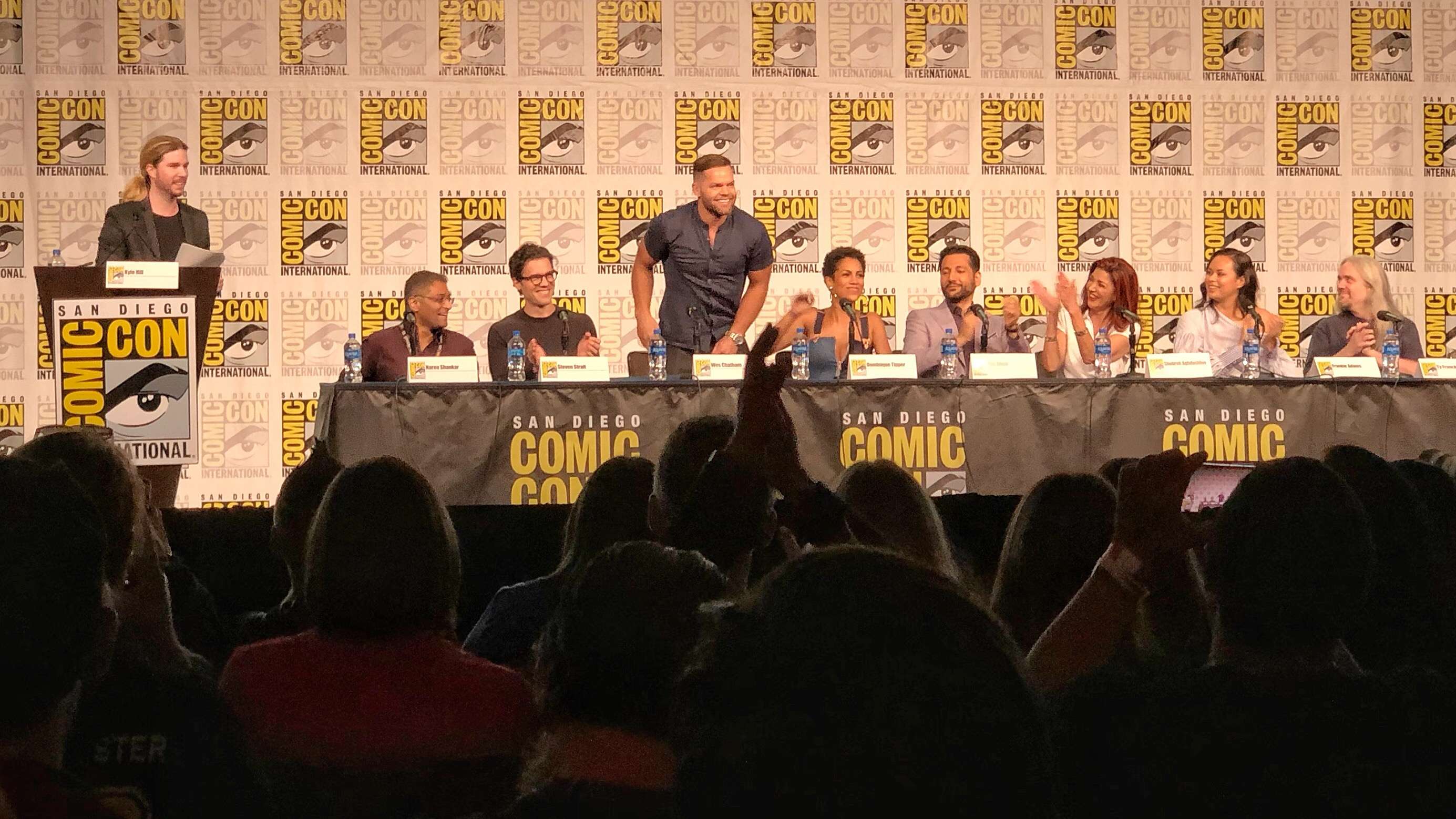 梁海 的想法: 可怜的 amos / wes chatham 在介绍环节被… - 知乎