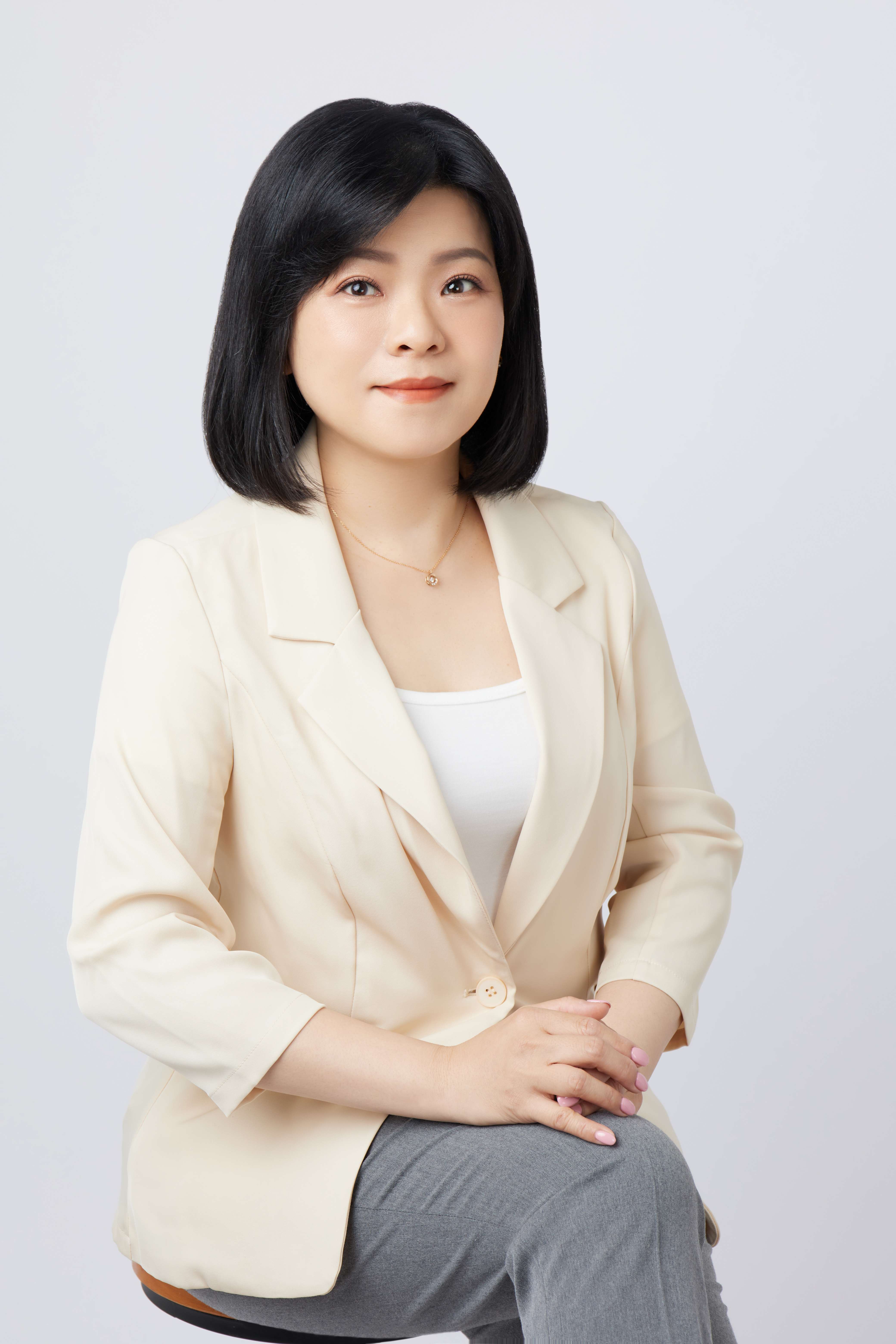 性学家黄靖芝 的想法: 有些人说: 最美的时光在路上, 像爱情总