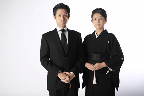 张艾菲 的想法: 《日式丧服》 在葬礼上穿的衣服,我们叫… - 知乎