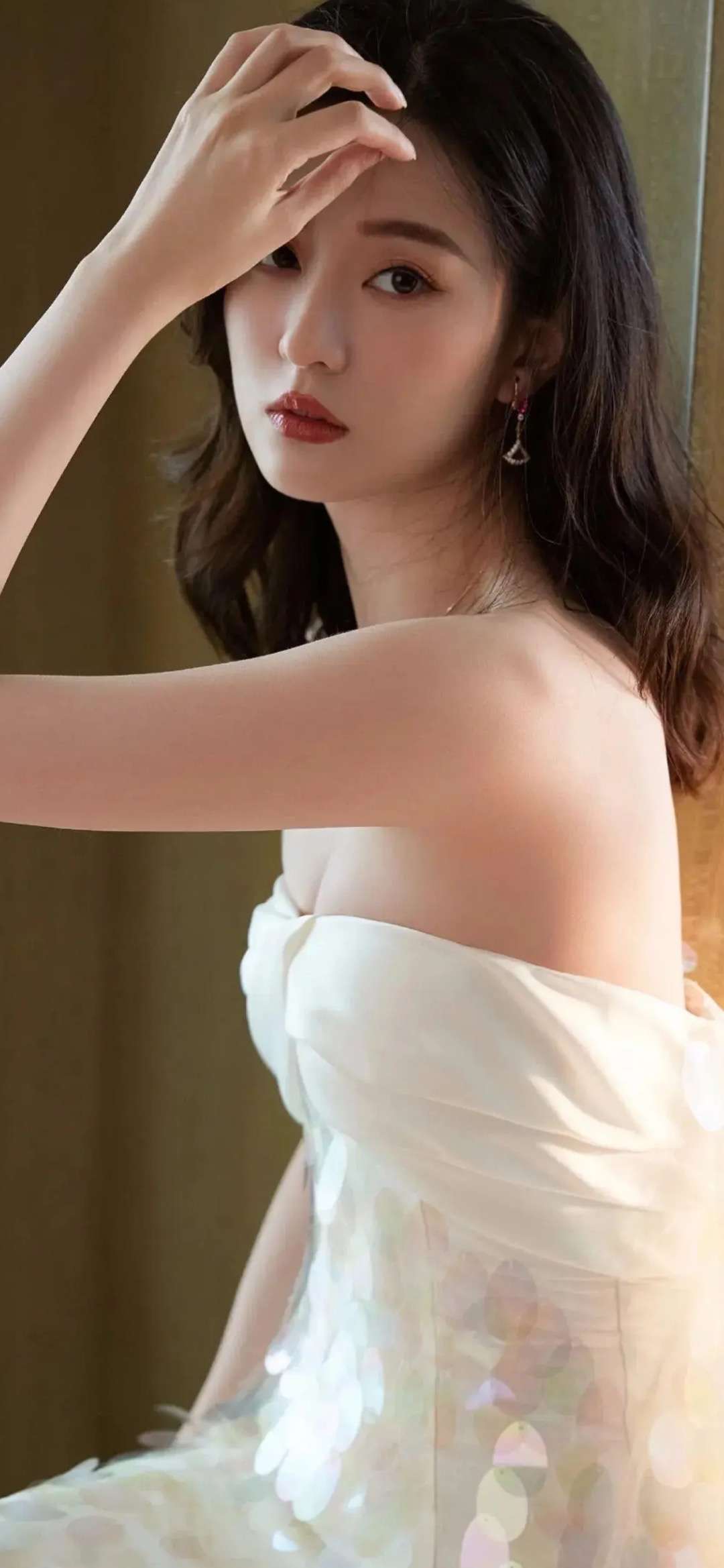 古琴界 的想法: 美女精选 :女神演员乔欣的眼神纯洁高贵 … - 知乎