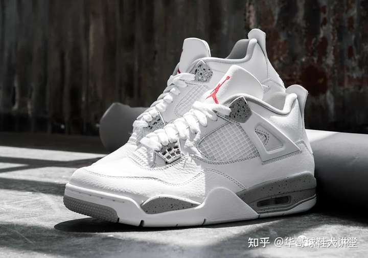 aj4 白奧利奧air jordan tech white 配色可能是最容易設計的款式之