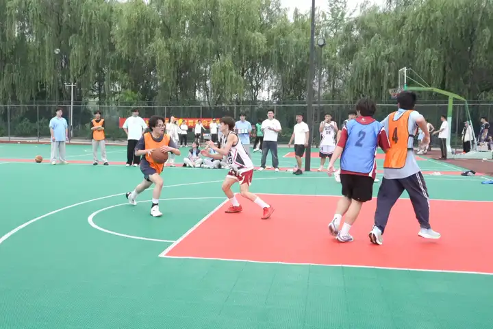 浙江省广播电视中等专业学校第七届“青春杯”篮球赛圆满落幕！(图5)