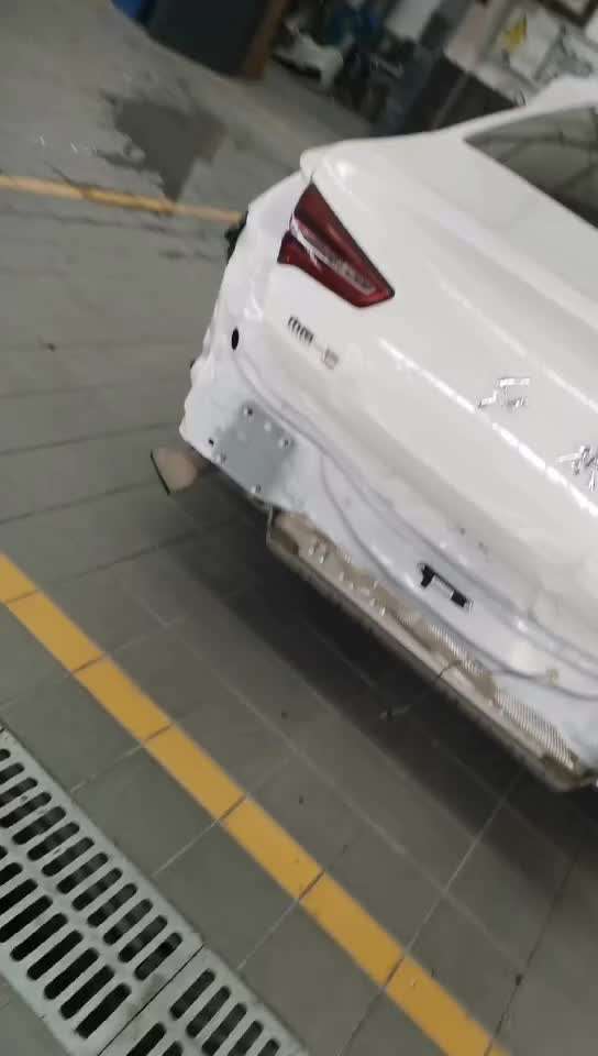 新车被追尾后围板有变形,这种情况后围板需要切割重换吗 ? - 知乎