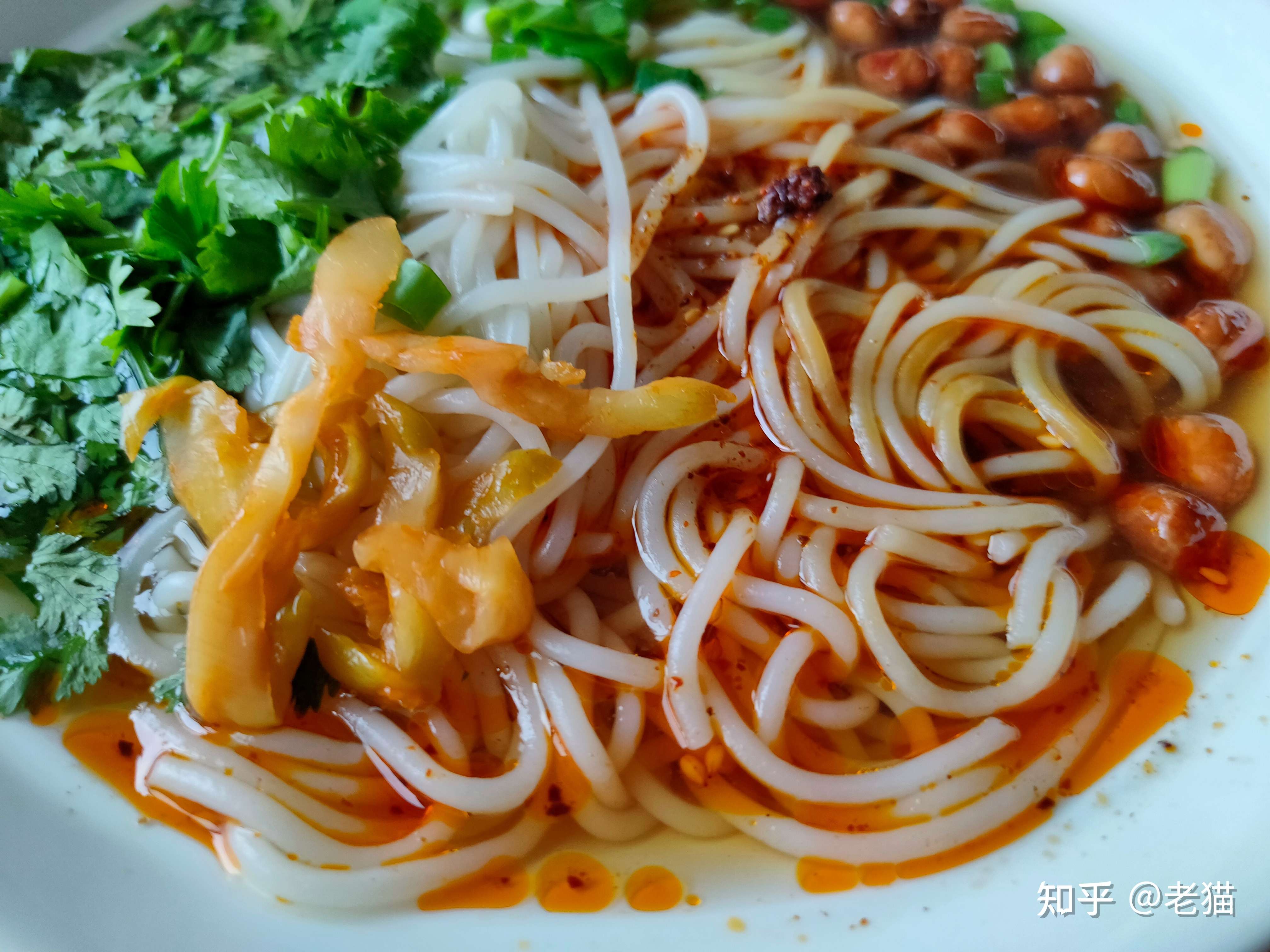 813早餐酸辣米粉