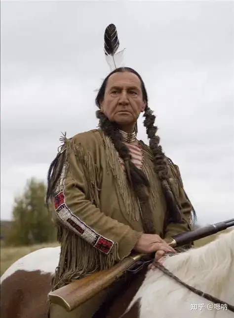 为何欧美影视中的印第安人大都是高鼻深目的白种人形象，黄种人形象很少?