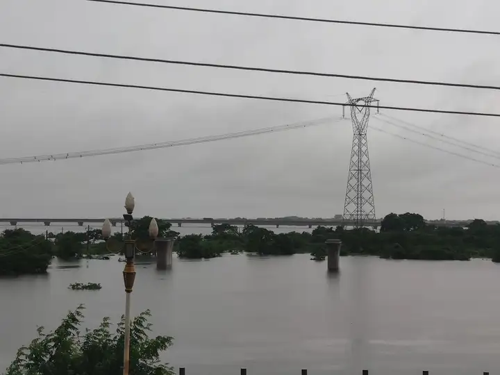 如何看待7月8日南昌暴雨带来的影响？