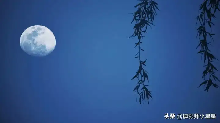 拍月亮手机专业模式怎么设置（附：相机参数的设置技巧）