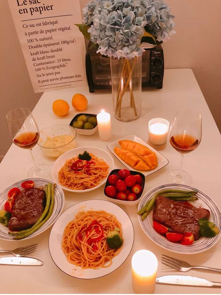 自制二人浪漫晚餐图片
