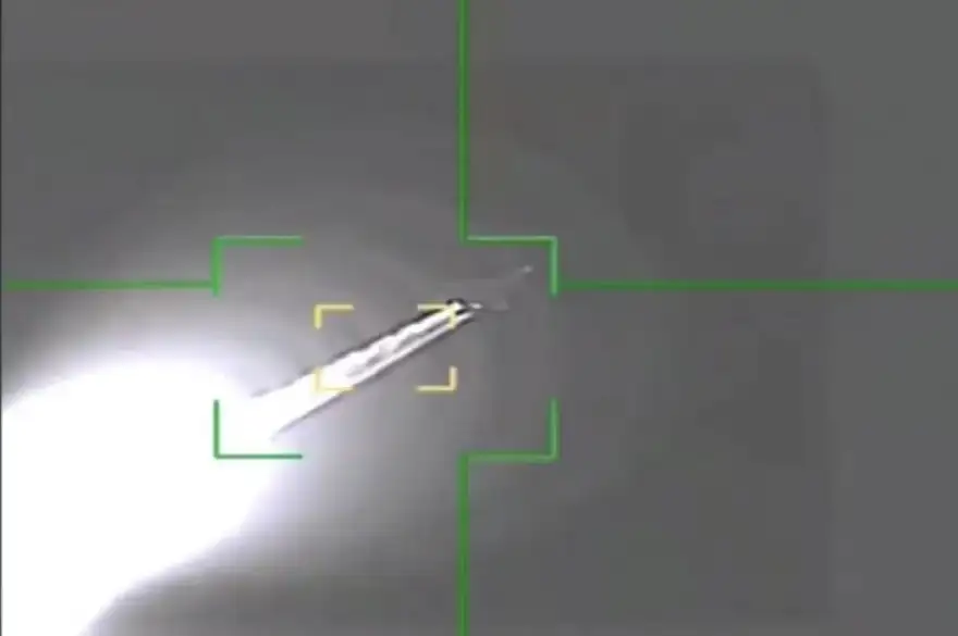 伊朗称国产防空系统击中美军 F-35 战机，可能是用什么武器击中的？F-35 神话破灭了吗？