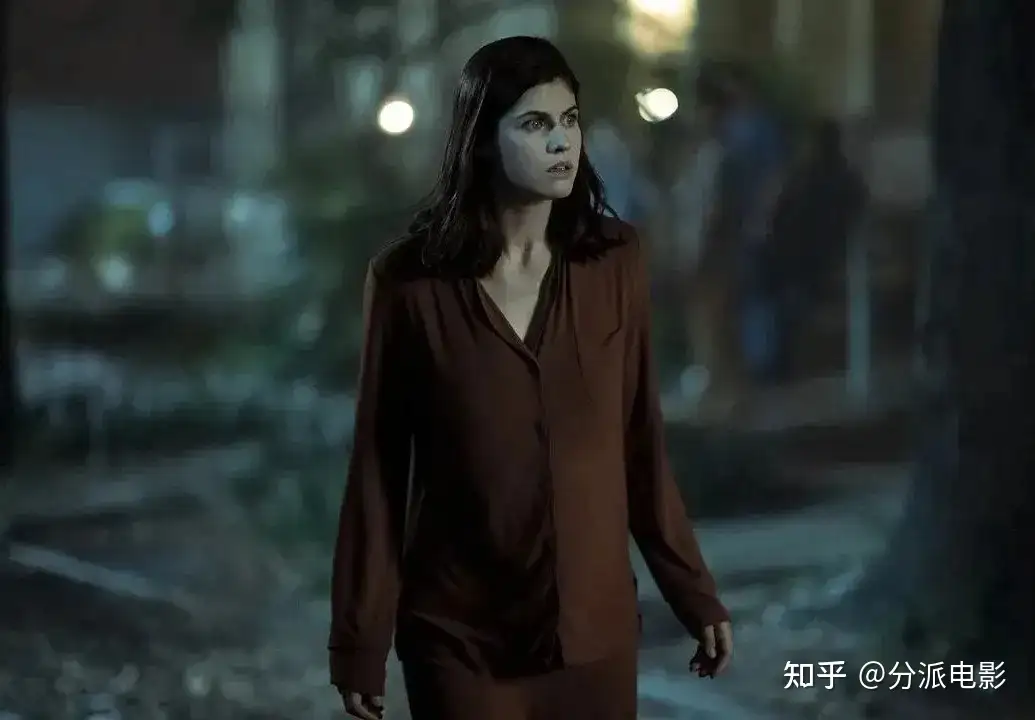 《梅菲尔女巫 第二季》性感女神年度大戏,太疯癫了!