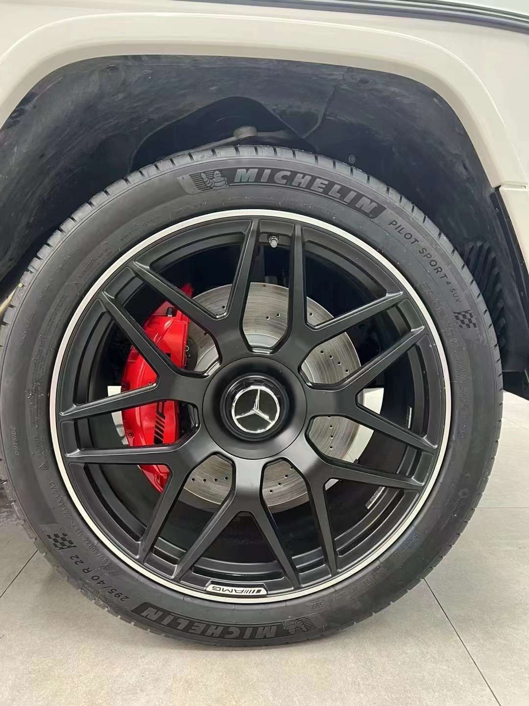 车精灵改装 的想法: 奔驰g500改装g63 amg大六卡钳 | (奔驰g50