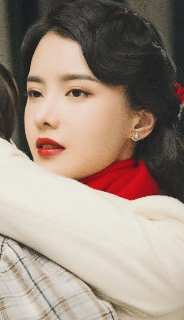 你有哪些惊艳绝色的美女手机壁纸？