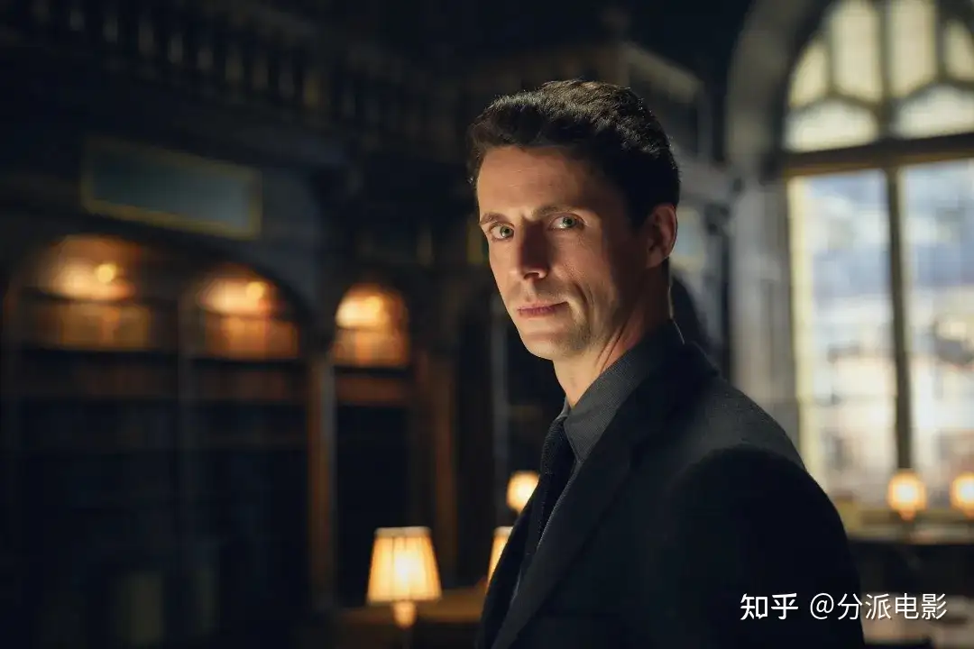 英剧《悬案解码》开播即爆,评分居然超越网飞年度剧王