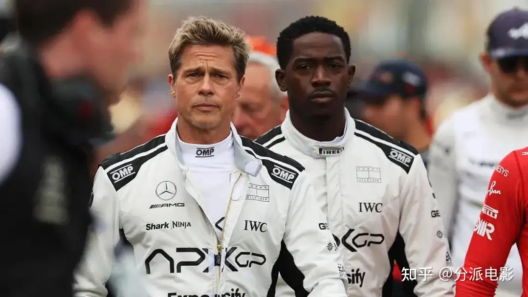 《F1:狂飙飞车》156分钟全程高能!F1实拍镜头颠覆赛车影史