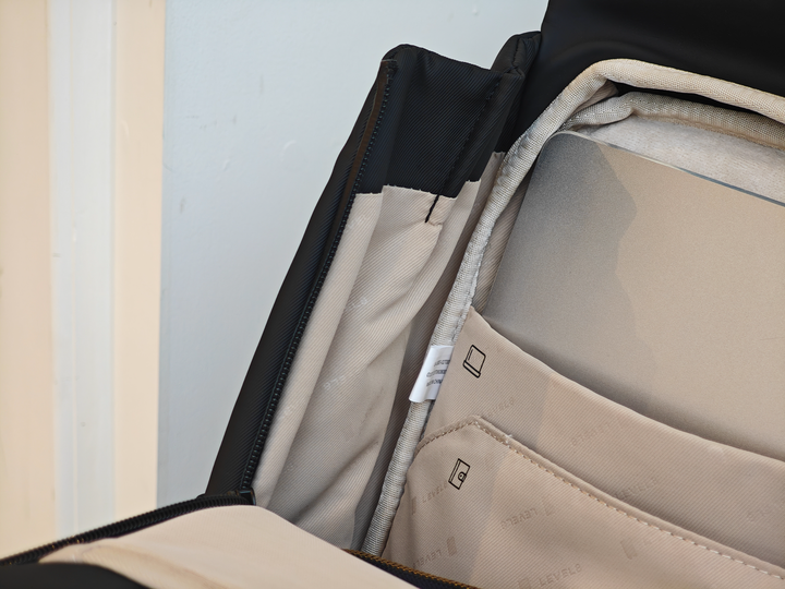 见客户不狼狈！地平线 8 号 moment，通勤出差都体