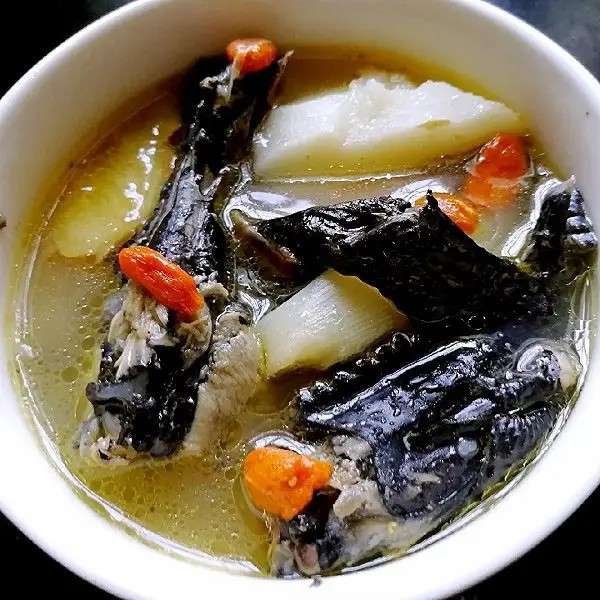 归途 的想法: #冬日美食家# 主料:乌骨鸡1/4只 山药150… - 知乎