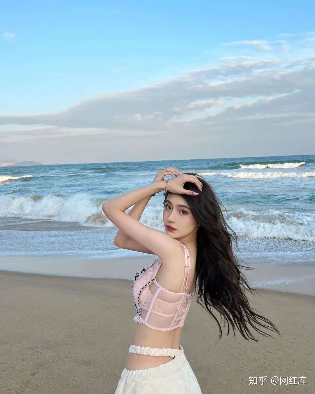 网红xx1yuu，甜美可爱与御姐风两相宜 Instagram-第4张