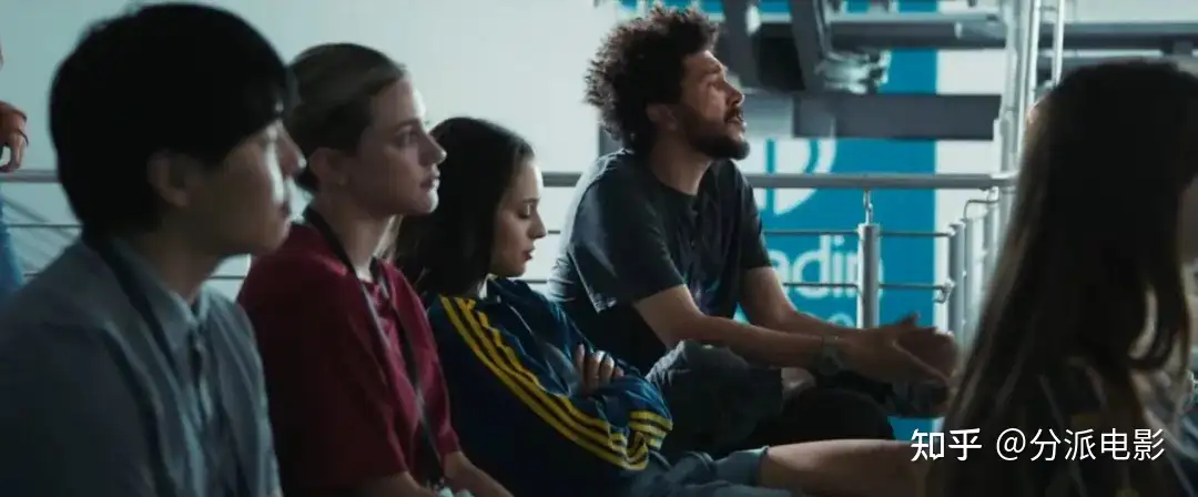 《美国血汗工厂》爆炸级心理悬疑！互联网背后的恐怖真相